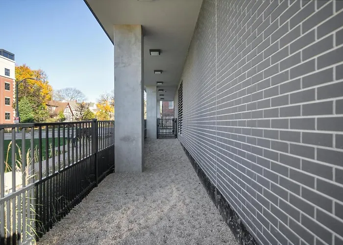 1br W Lounge Pool Gym Nr Metra Chi-863 Apartment *