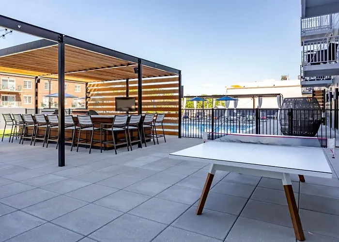 1br W Lounge Pool Gym Nr Metra Chi-863 Apartment